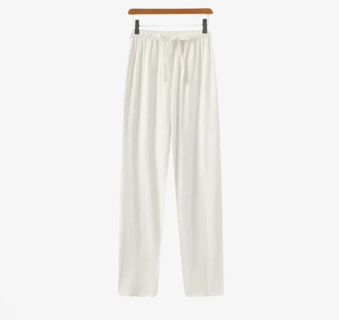 The Eighth Linen  Set